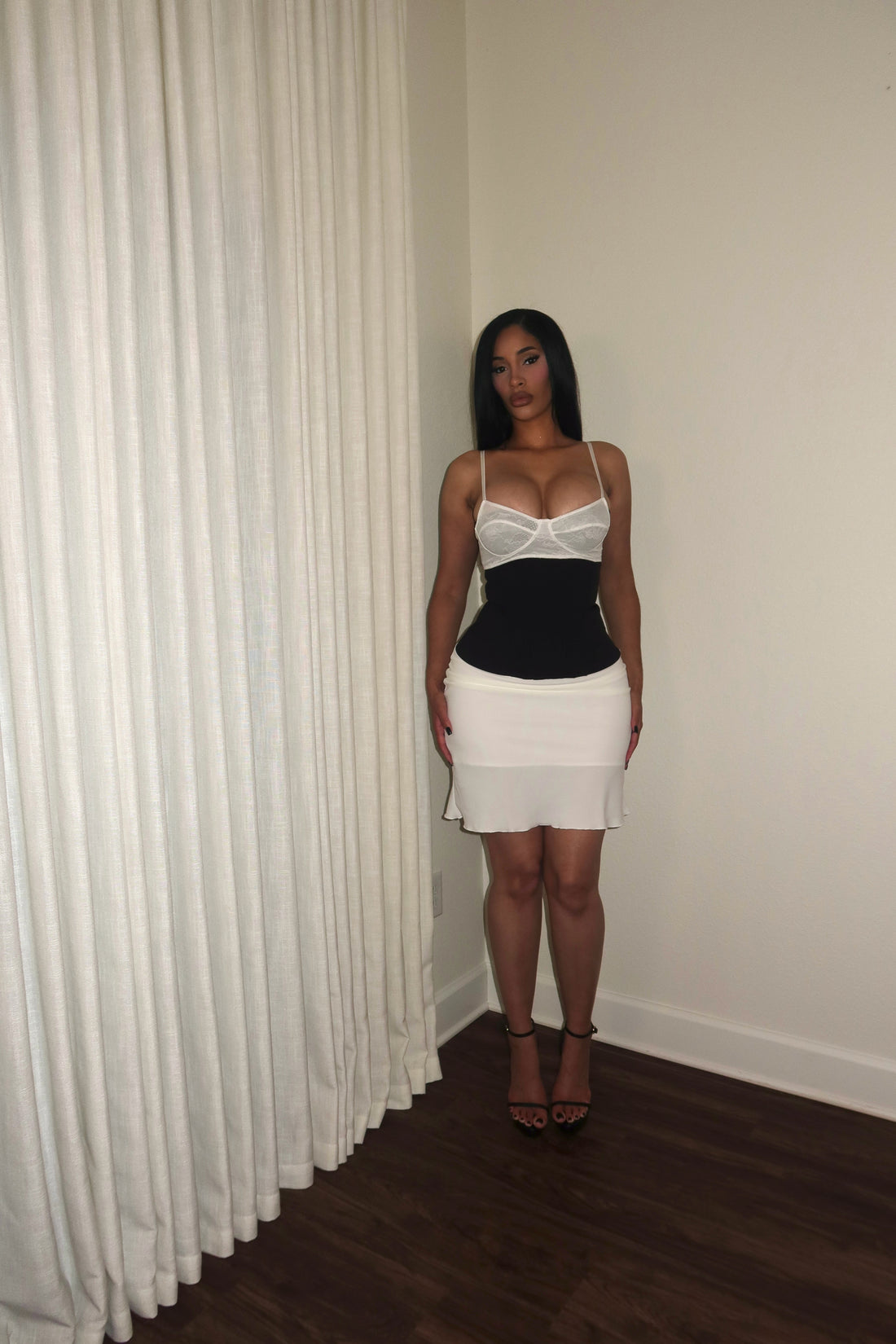Poppin out corset