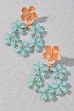 Load image into Gallery viewer, Give me flowers earrings