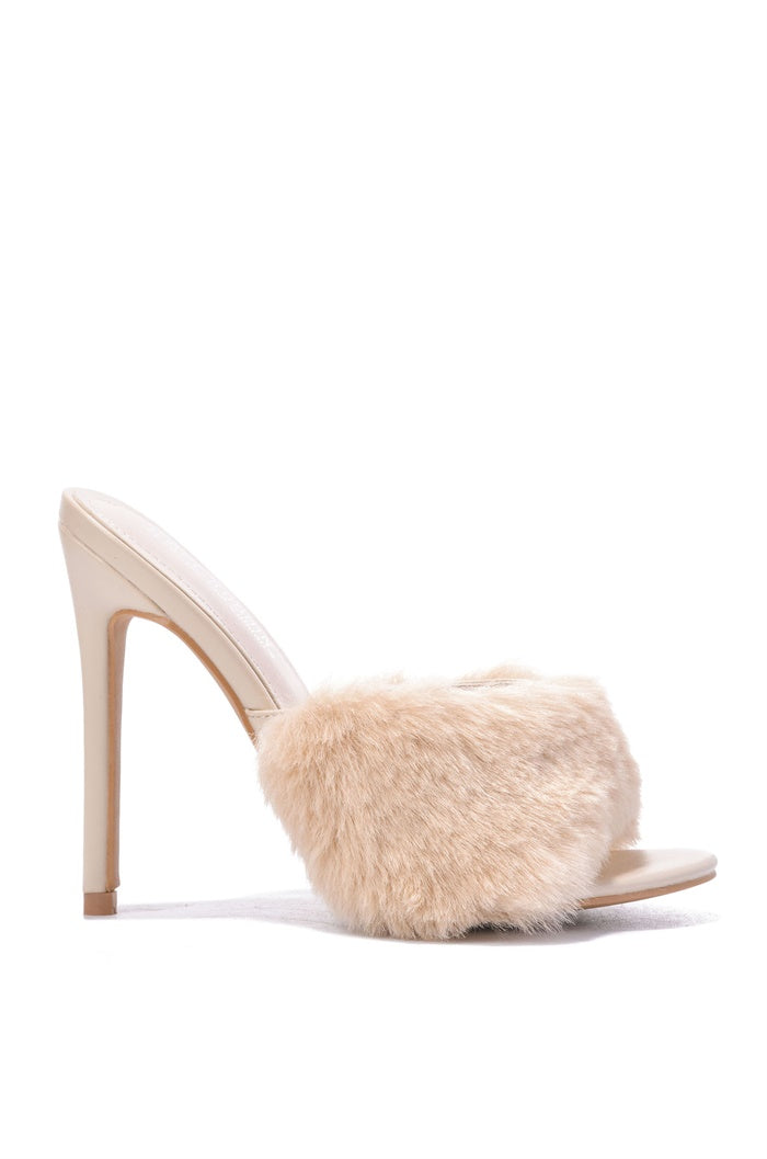 Pryer heels