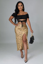 Load image into Gallery viewer, First class skirt